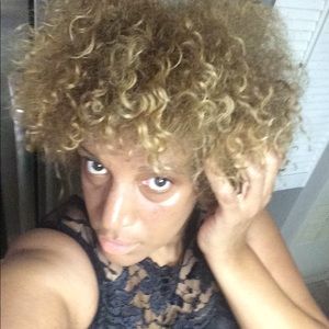 Meet your Posher, Aniana